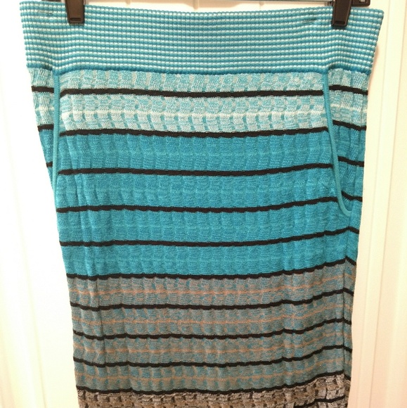 Knit skirt - Picture 2 of 5